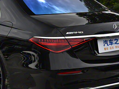 2024�� AMG S 63 L E Performance