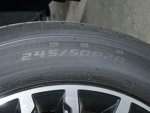 2025�� 2.0T ˫������������� 5��