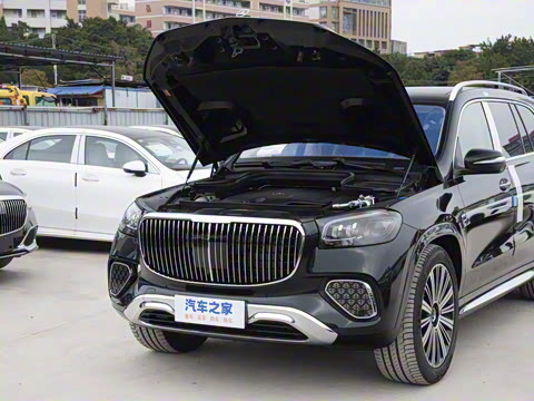 2025�� GLS 480 4MATIC