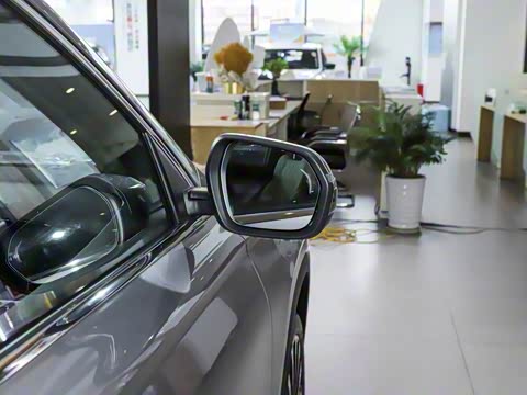 2025�� ������ 2.0TD �Զ����ǰ�