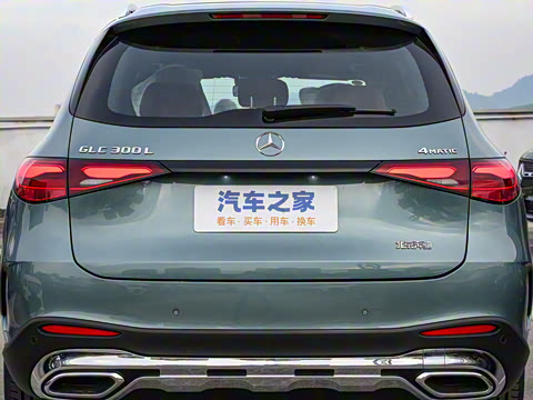 2025�� GLC 300 L 4MATIC ������ 5��