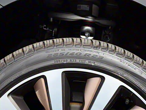 2024�� 3.0 L6 400PS SV���ٴ����ӳ��� 4��