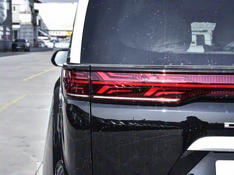 2025�� EV �Ǽݰ� 600 �����콢��