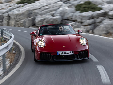 2025�� Carrera 4 GTS Cabriolet 3.6T
