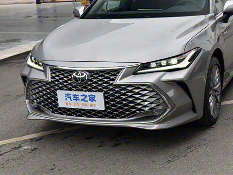 2024�� ˫�� 2.5L XLE����