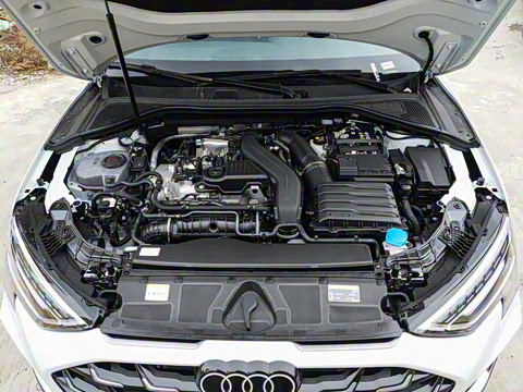 2025�� A3L Limousine 35TFSI �ɳ������� +������ѡ��