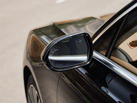 2025�� 2.0T ����������������� 5��