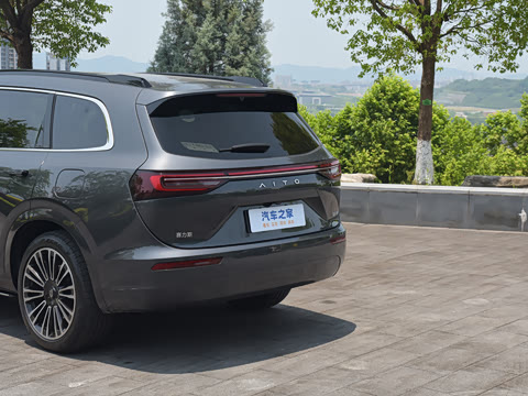 2024�� 1.5T �Ǽ�����Ultra�� 5��