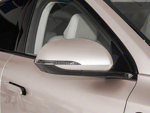 2025�� 735MAX 160kW