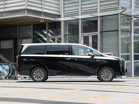 2025�� Ǭ��ϵ�� Ultra ͷ�Ȳ�