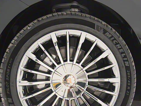 2025�� 700 Ultra�������������״��