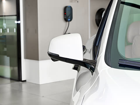 2025�� ����   Ultra ������