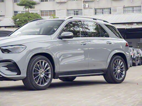 2025�� GLE 450 4MATIC ������