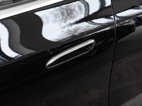 2025�� 500 4MATIC ������