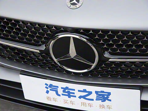 2024�� �Ŀ� CLA 260 4MATIC ���ܳ�