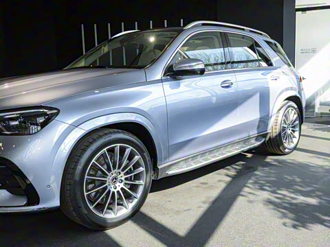 2025�� GLE 450 4MATIC ������