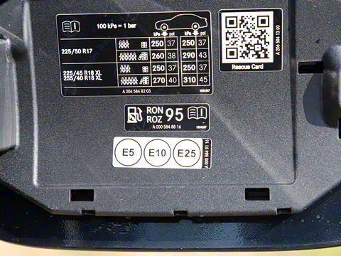 2025�� C 260 L 4MATIC �˶���