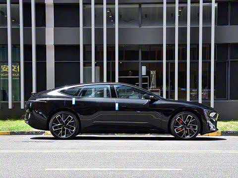 2025�� Ultra���������