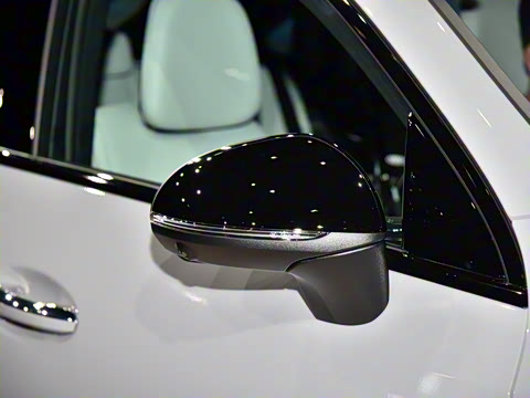 2025�� GLC 300 4MATIC ����SUV