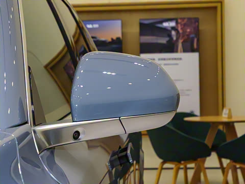 2025�� Ultra ���ܻ��°�