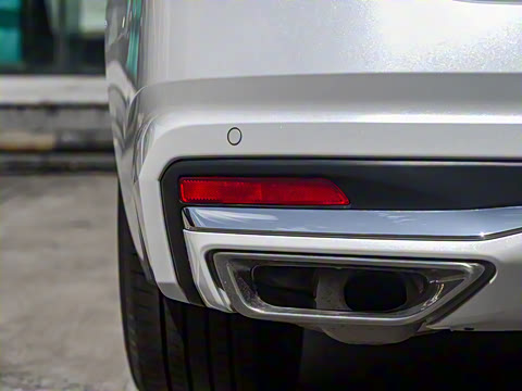 2022�� 2.0L XL-Upr ������