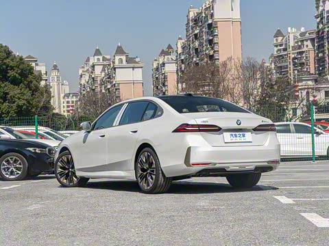 2025�� 530Li ������ ������װ