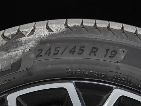 2025�� �����������Ǽݰ� 100kWh