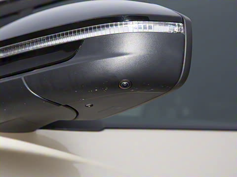 2024�� 40 e-tron ������