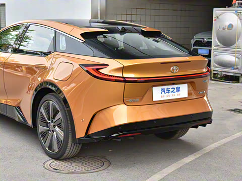 2025�� 550 PRO���а�