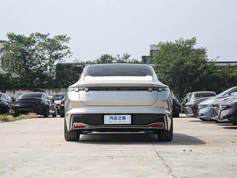 2024�� 95kWh 806km�����Ǽ�Max