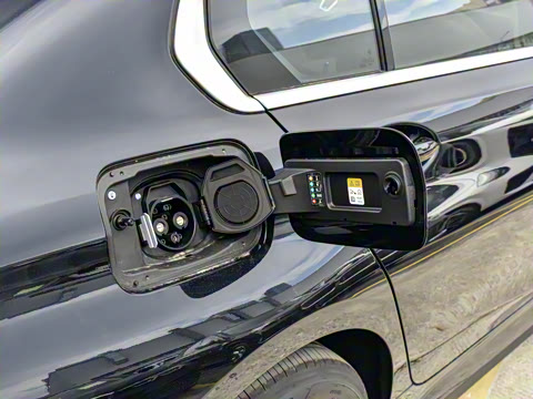 2025�� eDrive 35 L