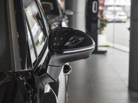 2025�� Cayenne 3.0T ���ΰ�