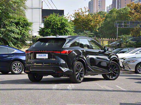 2025�� 500h ����F SPORT Performance