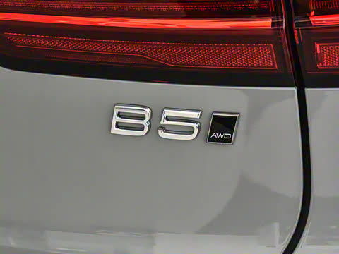 2025�� Cross Country B5 AWD ��Զ��