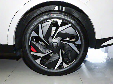 2025 2.0T EcoBoost E 춯 ˶ ST-Line