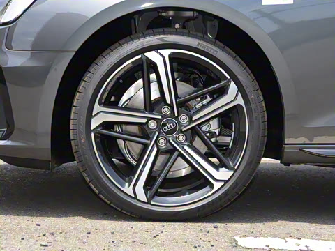 2024�� 40 TFSI ����������