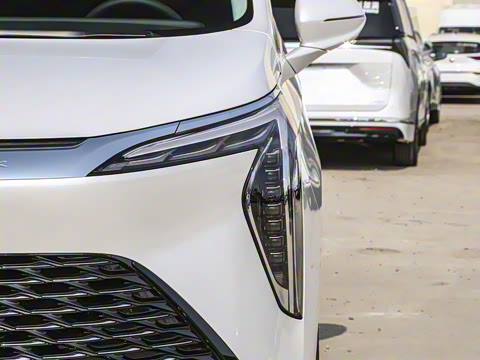 2025�� 2.0T ����������