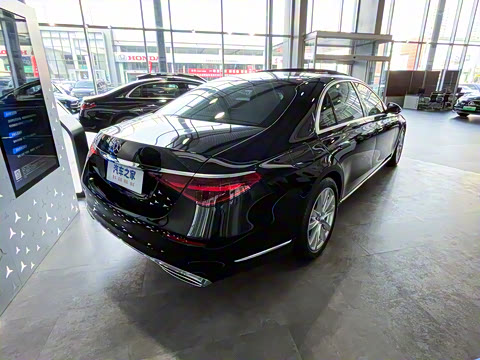 2024�� �Ŀ� S 400 L ������