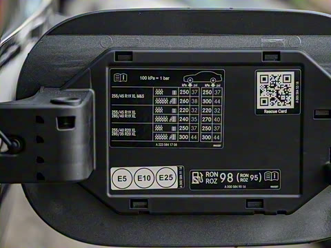 2025�� S 480 4MATIC