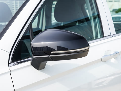 2025�� ���ڿ� 300TSI �Զ��������ڰ�