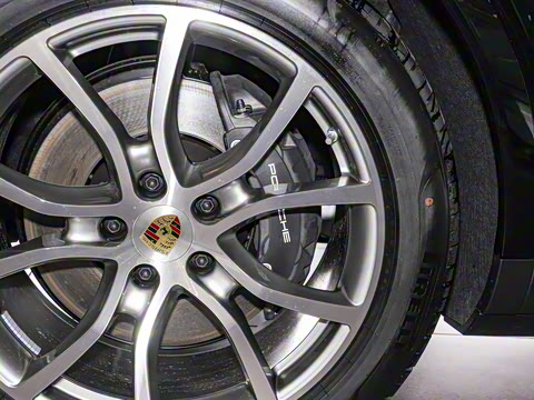 2025�� Cayenne 3.0T