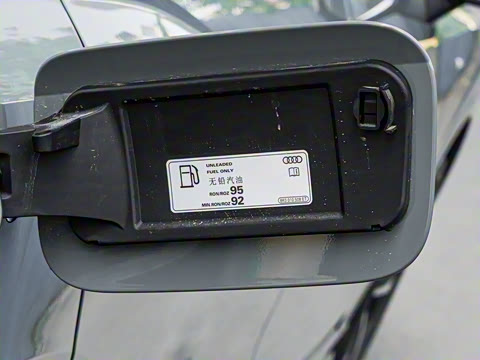 2025�� quattro 45�����ذ� 35TFSI ʱ�ж�����