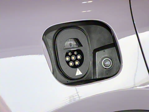 2025�� Macan 4 ���۰�