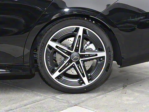 2025�� AMG CLA 35 4MATIC