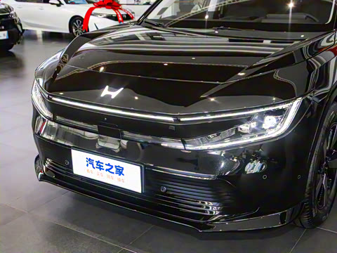 2025�� ����������Plus