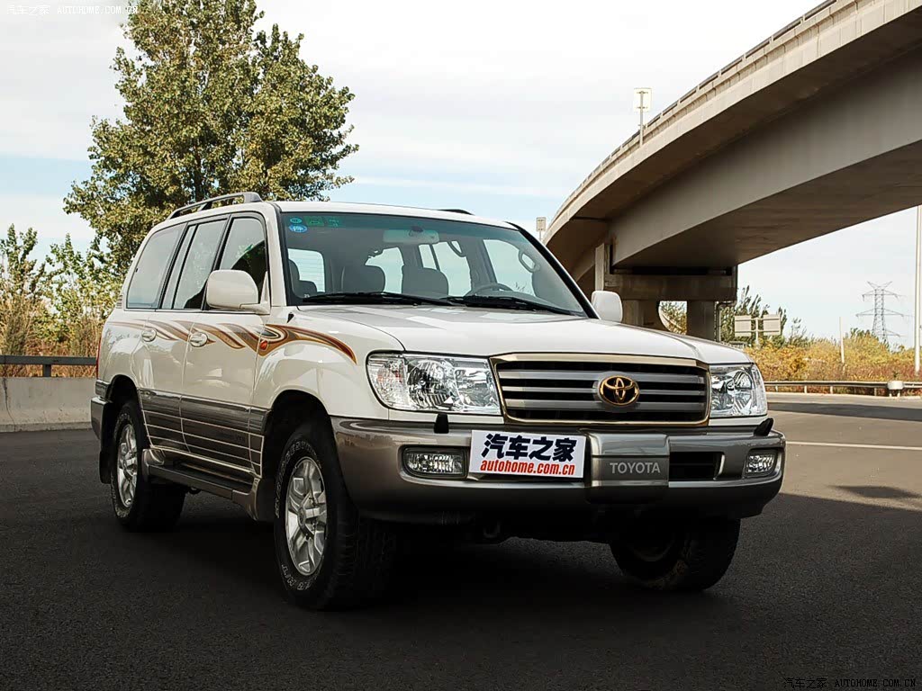 Toyota Land Cruiser 100 Series Рестайлинг 1