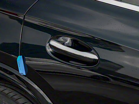 2025�� GLC 300 L 4MATIC ������ 5��