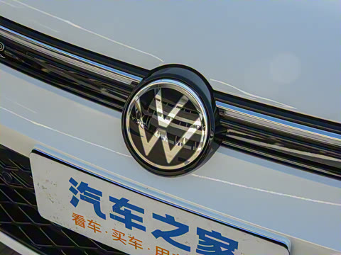 2025�� 300TSI R-Line