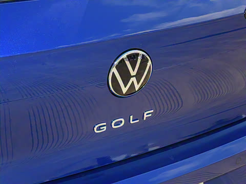 2025�� 300TSI R-Line