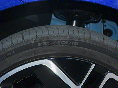 2025�� 300TSI R-Line